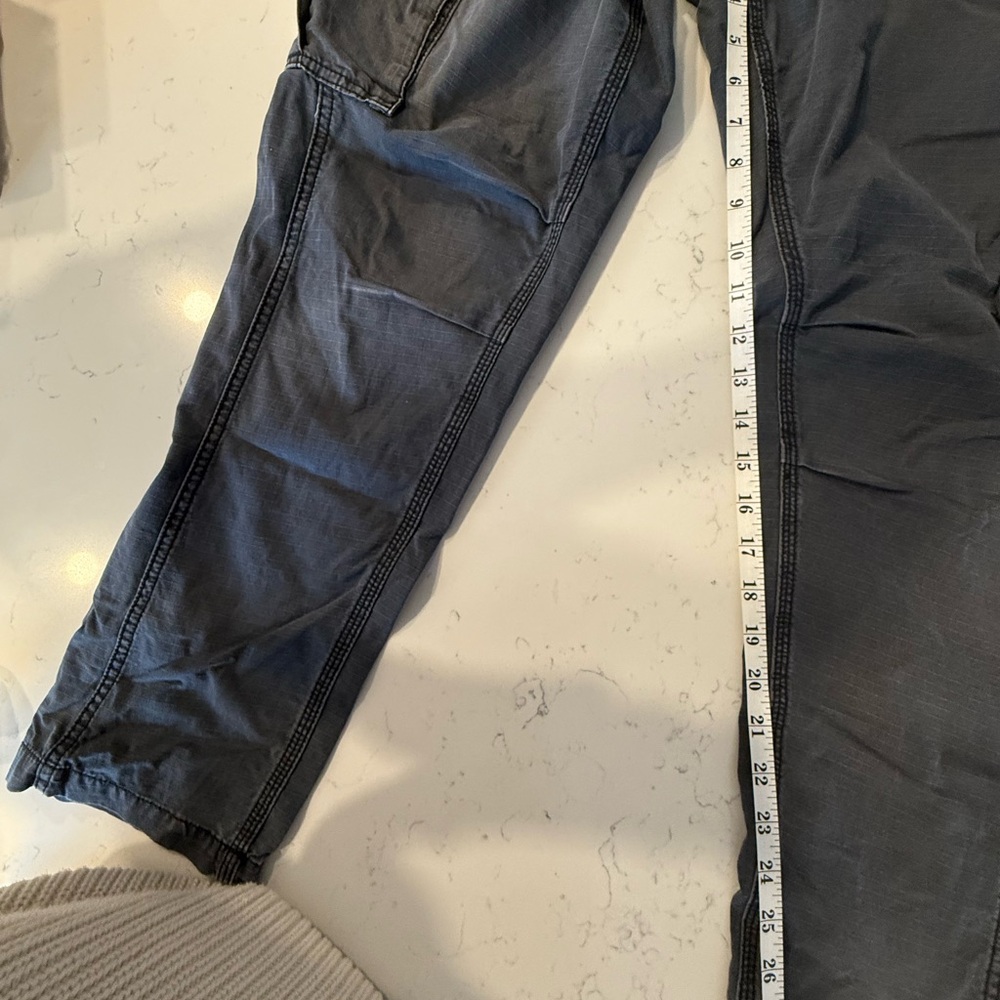 Free People Charcoal Cargo Utility Pants. Size 10. 100% cotton. - Picture 8 of 8